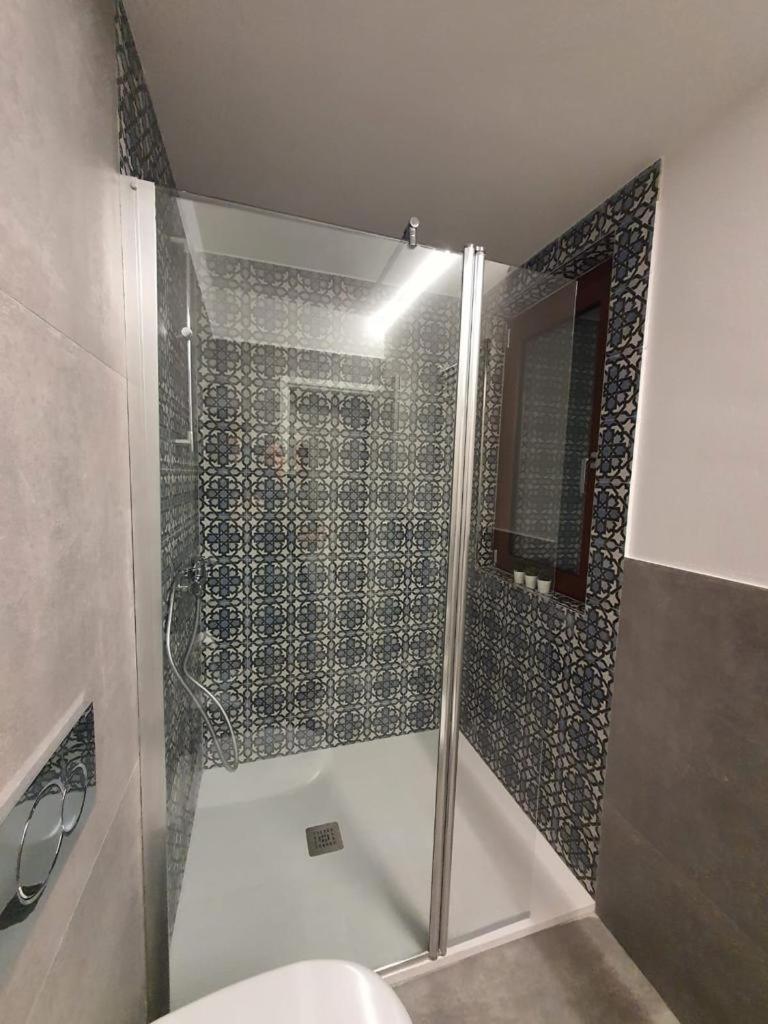B&Bi13 Magenta Dış mekan fotoğraf